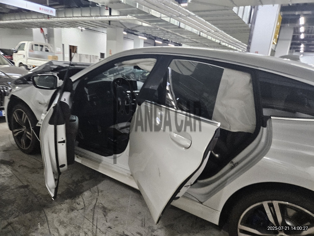 2024 BMW 630i xDrive, photograph 4