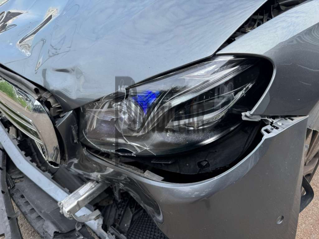 2019 Mercedes-Benz E220 d 4Matic, photograph 4