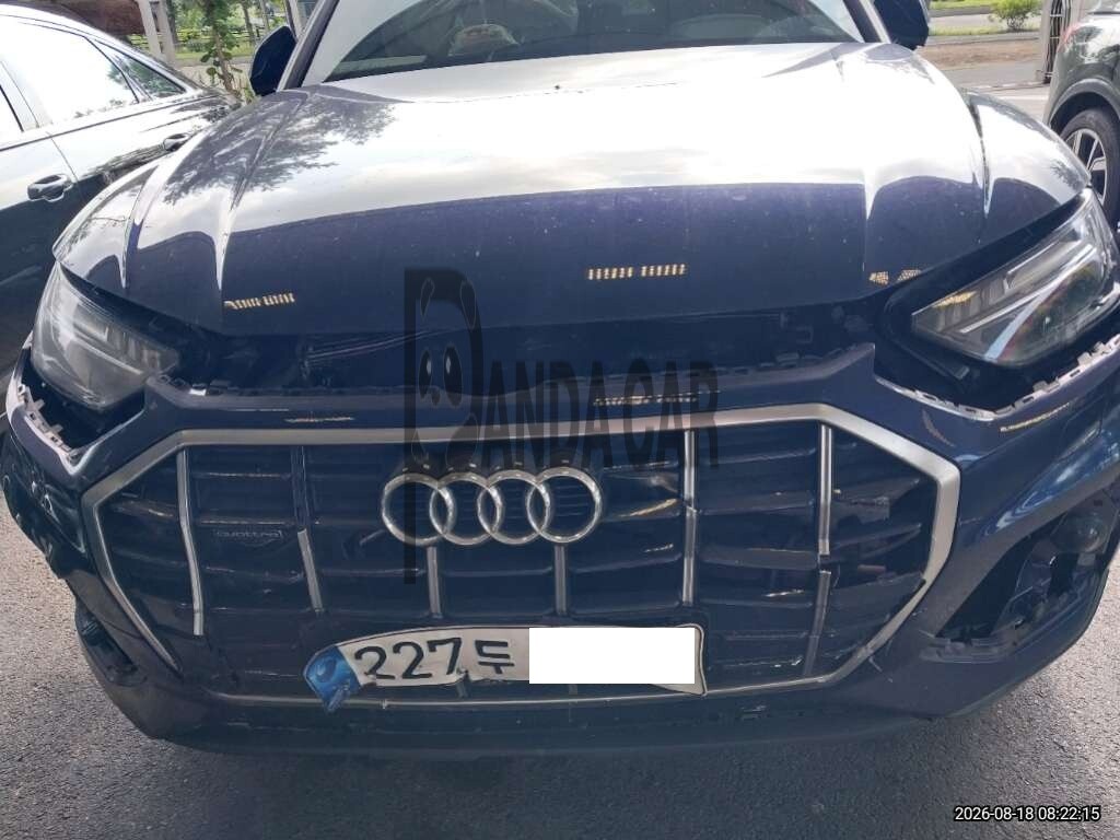 2021 Audi Q5 Sportback 40 TDI quattro, photograph 1