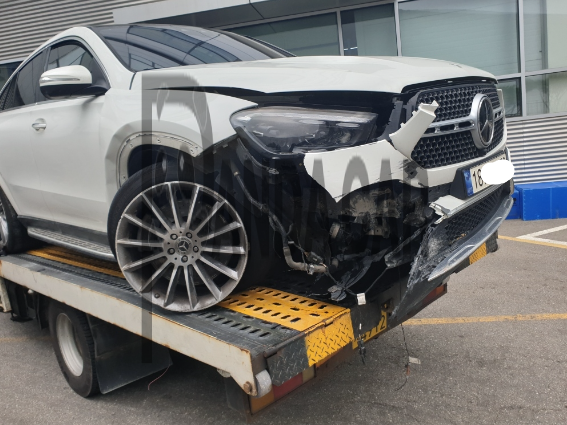 2023 Mercedes-Benz GLE 450 d 4MATIC Coupe, photograph 3