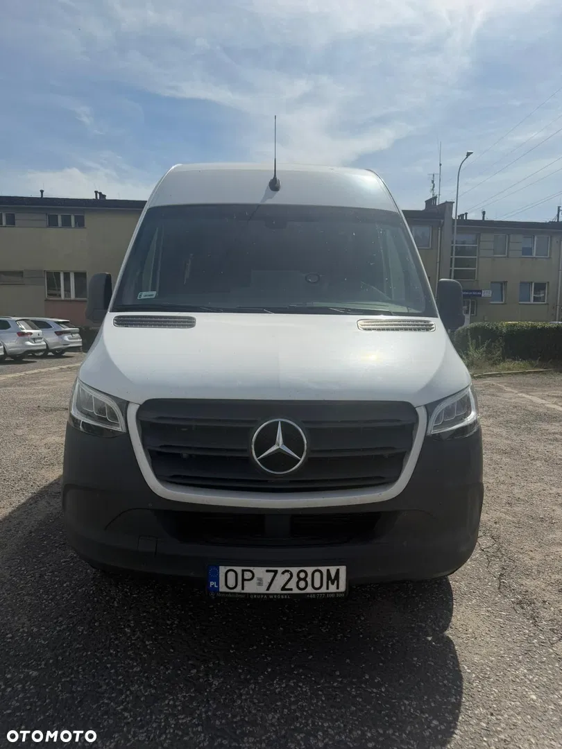 2019 Mercedes-Benz Sprinter 907.253, photograph 2