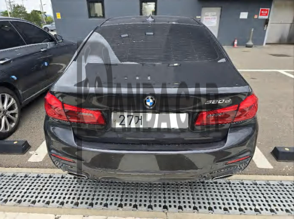 2019 BMW 520d M Sport Package, photograph 5