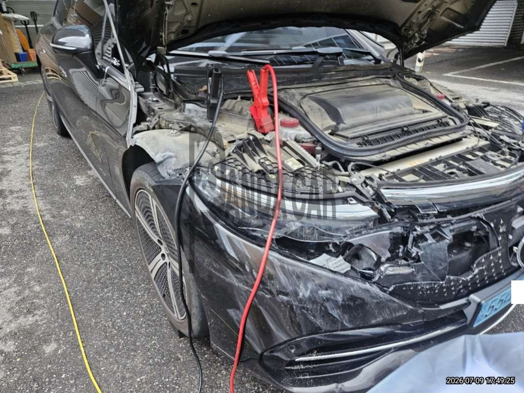 2022 Mercedes-Benz EQS450 +, photograph 4
