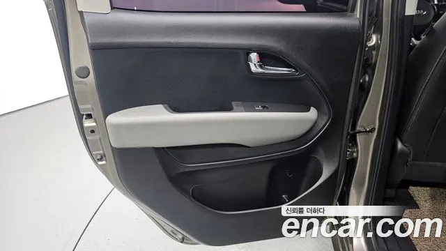 2018 Kia RAY Prestige, photograph 7