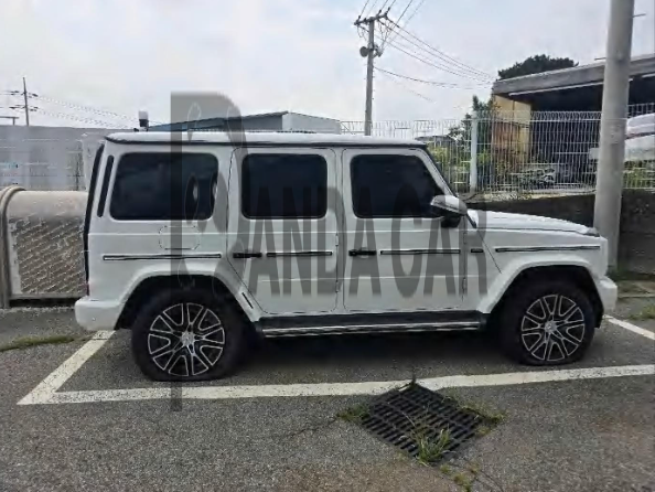 2026 Mercedes-Benz G 580 with EQ Technology, photograph 3