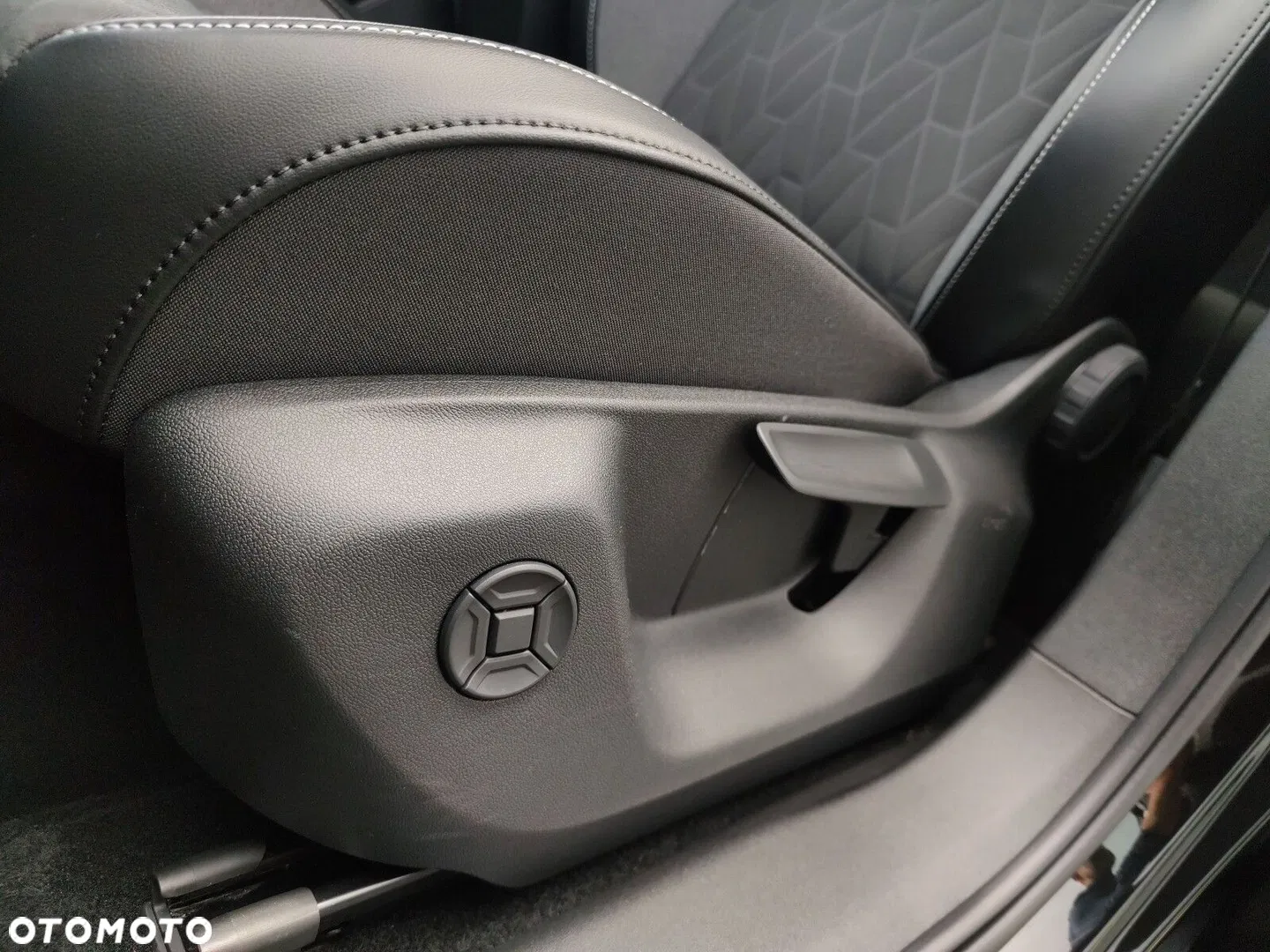 2025 Volkswagen Tiguan 2.0 TDI Life DSG, photograph 12
