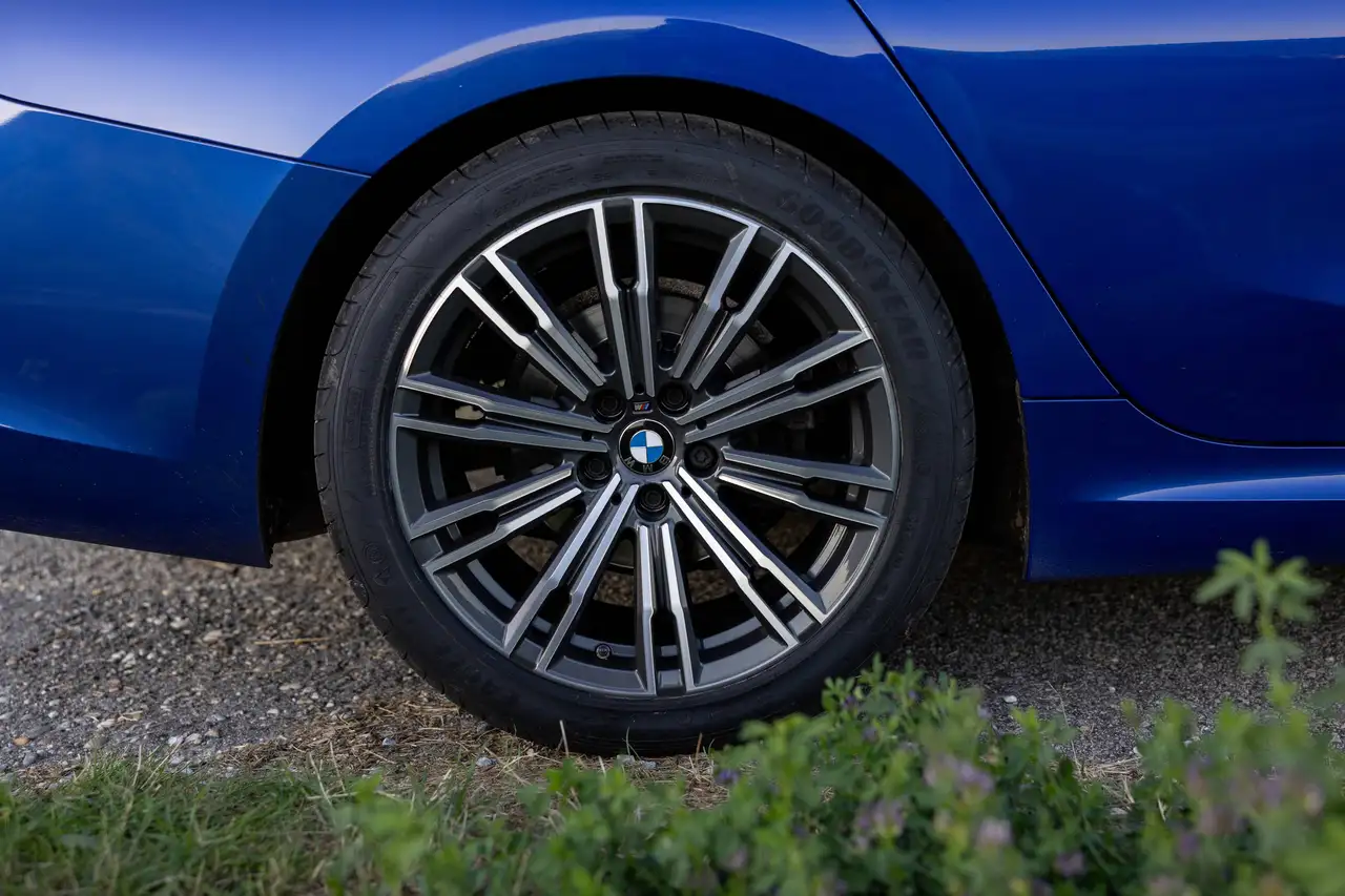 2019 BMW 318 318d Aut. M Paket / Laserlicht, Harman Kardon, Head Up / Top gepflegt, photograph 9