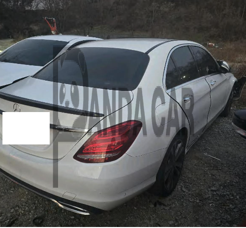 2018 Mercedes-Benz C200, photograph 4