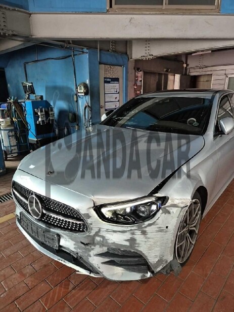 2022 Mercedes-Benz E220 d 4MATIC, photograph 4