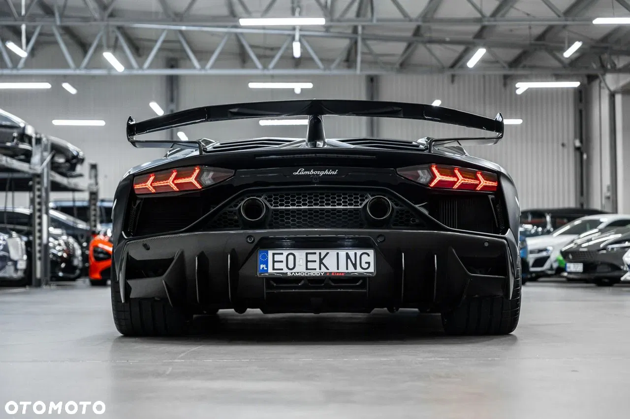 2019 Lamborghini Aventador SVJ, photograph 11