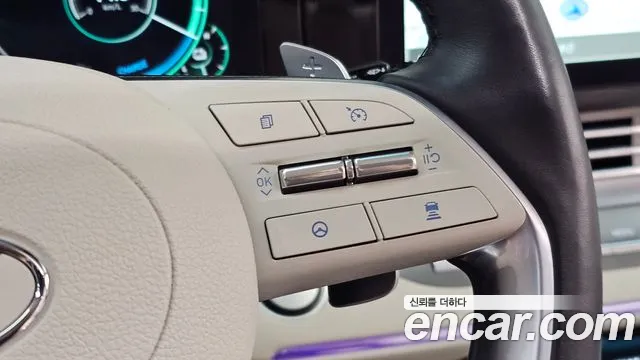 2022 Hyundai Grandeur Le Blanc, photograph 3