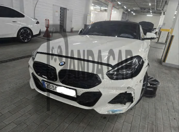2025 BMW Z4 sDrive20i, photograph 1