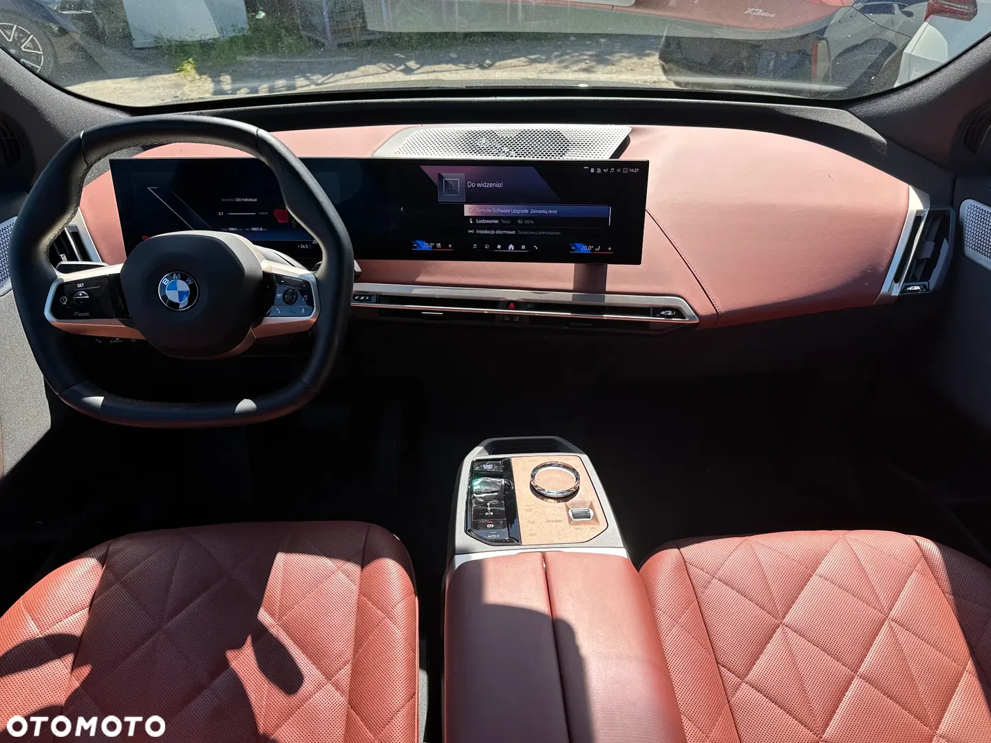 2025 BMW iX, photograph 8