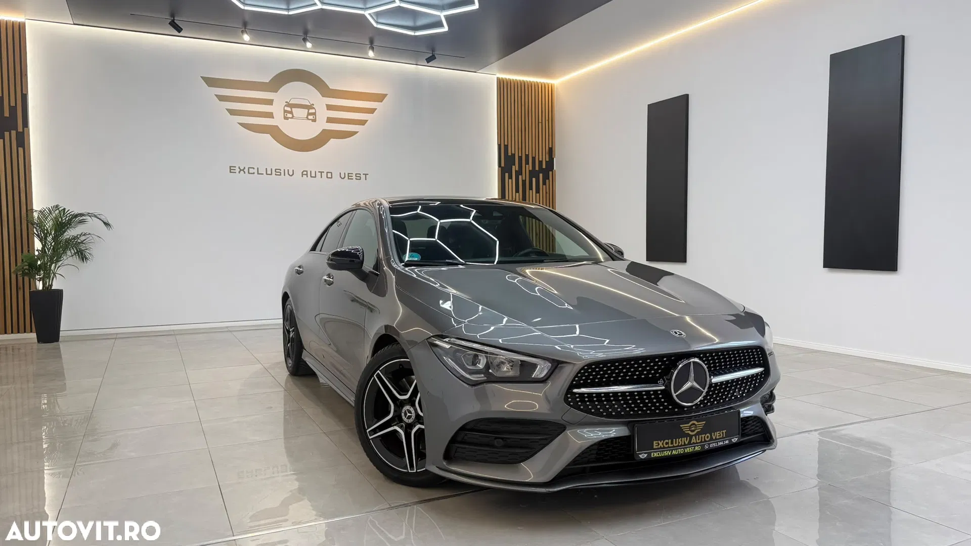 Mercedes-Benz CLA 200 — photo 1 of 40