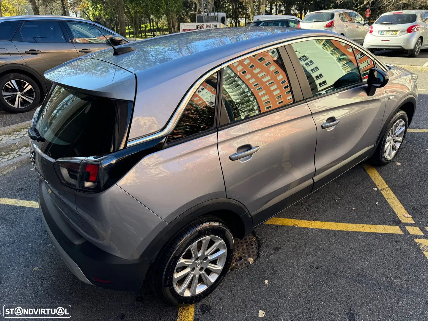 2022 Opel Crossland 1.2 T Elegance, photograph 5