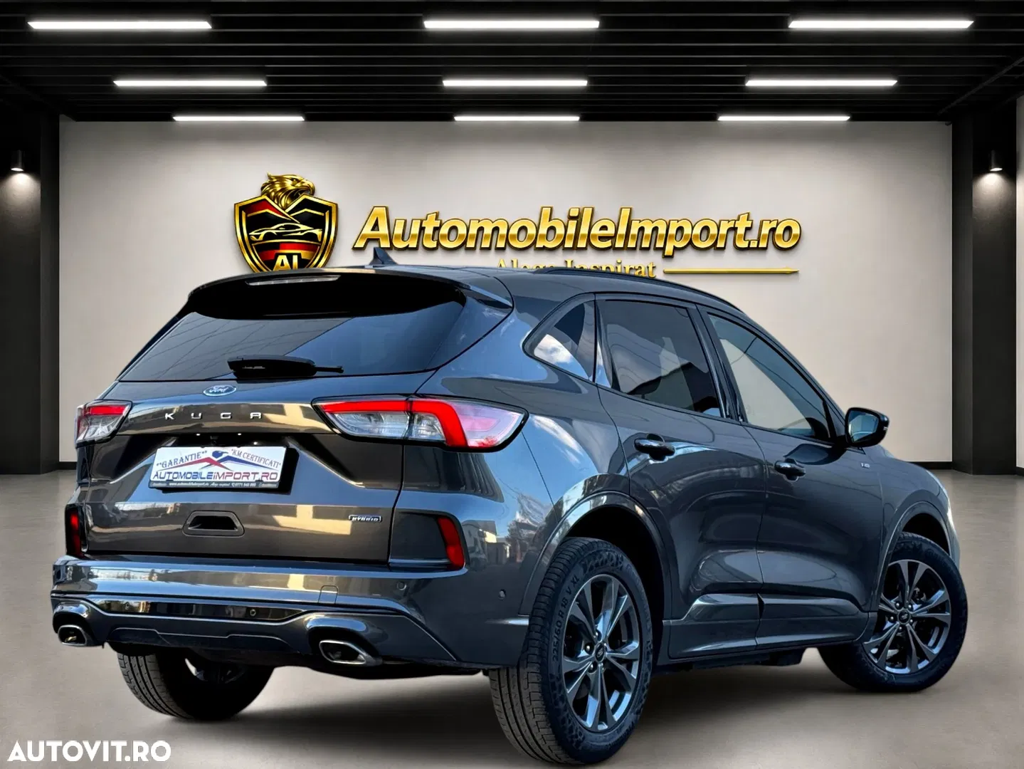2022 Ford Kuga 2.5 Duratec PHEV ST-LINE, photograph 2
