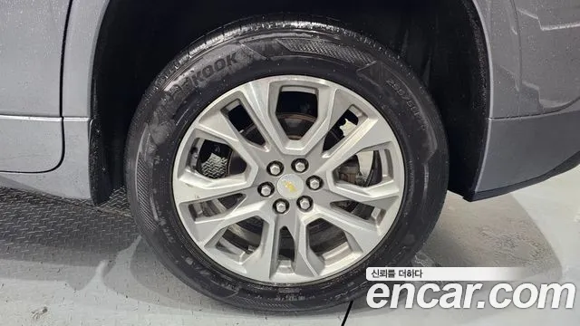 2019 ChevroletGMDaewoo Traverse 3.6 AWD Premier, photograph 4