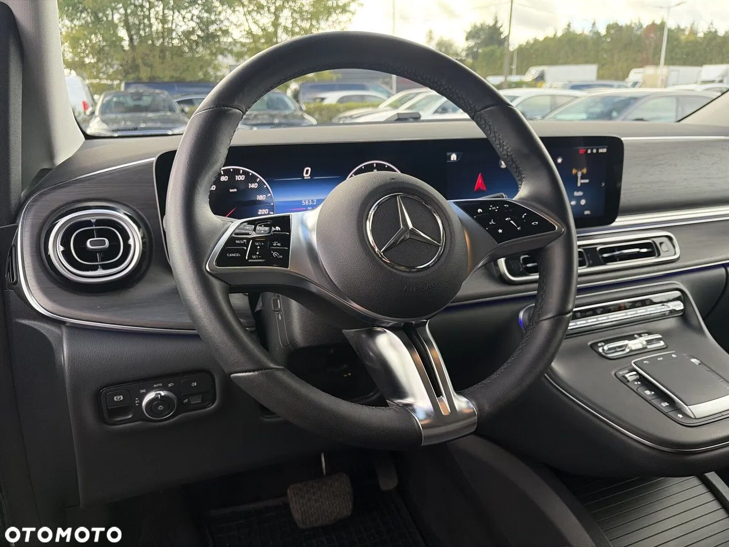 2025 Mercedes-Benz Klasa V, photograph 10