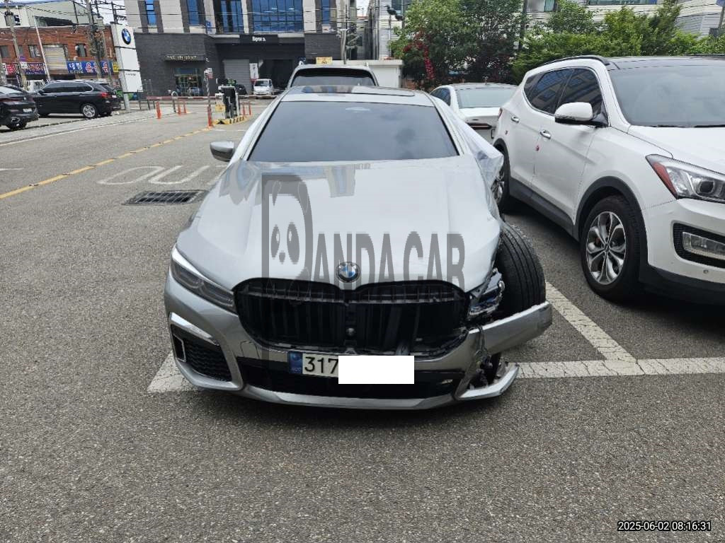 2021 BMW 740d xDrive, photograph 1