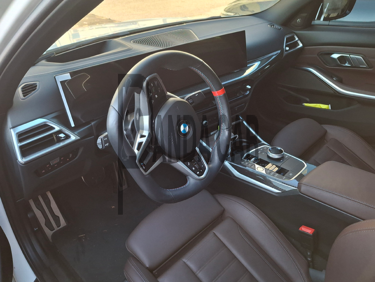 2025 BMW M340i, photograph 4