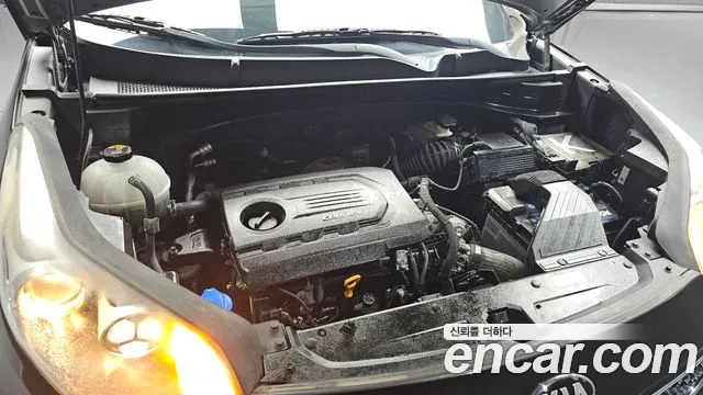 Kia Sportage Diesel 1.7 2wd Noblesse — photo 1 of 30