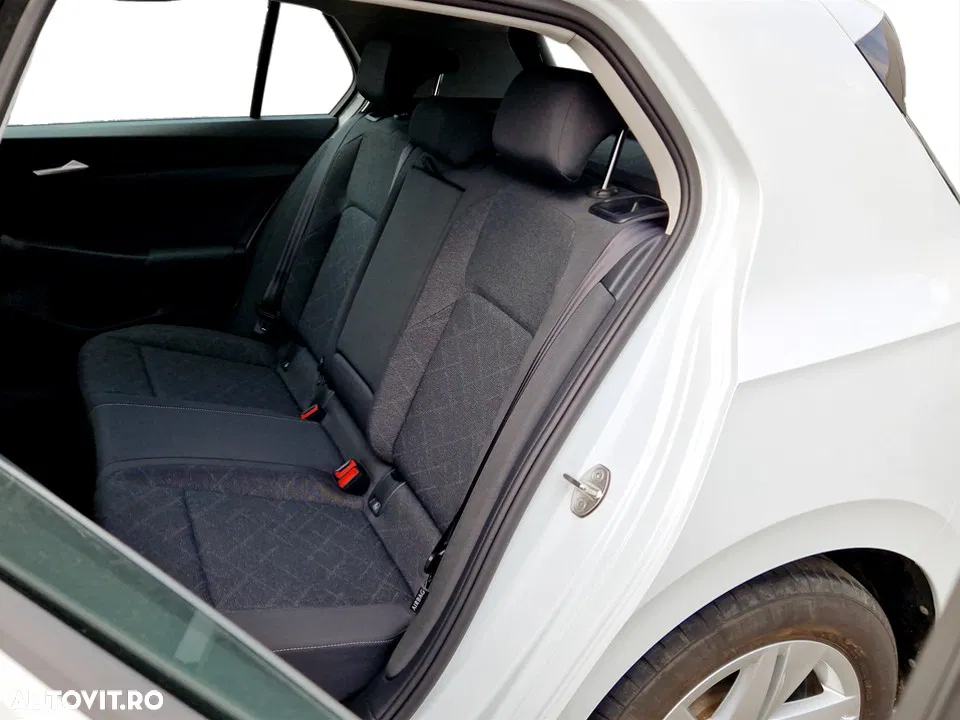 2023 Volkswagen Golf 1.5 eTSI ACT DSG MHEV Life, photograph 12