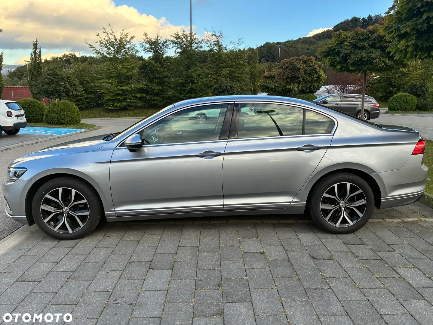 2020 Volkswagen Passat 2.0 TSI Business DSG, photograph 3