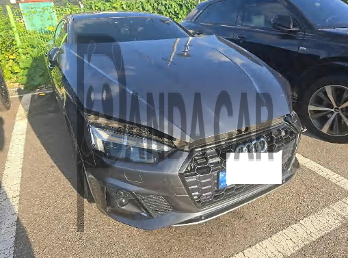 2021 Audi A5 Sportback 40 TDI, photograph 2