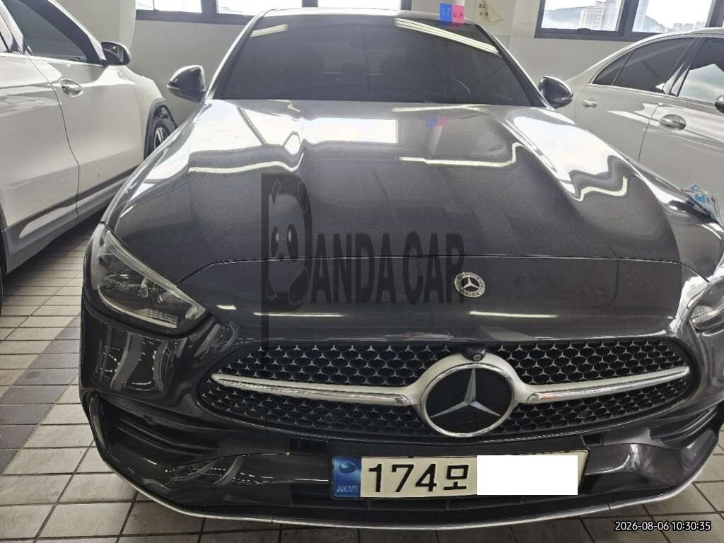 2022 Mercedes-Benz C300, photograph 1