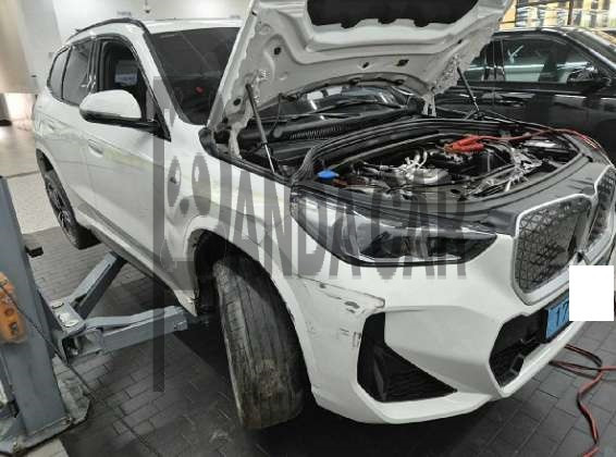 2024 BMW iX1 xDrive30, photograph 5