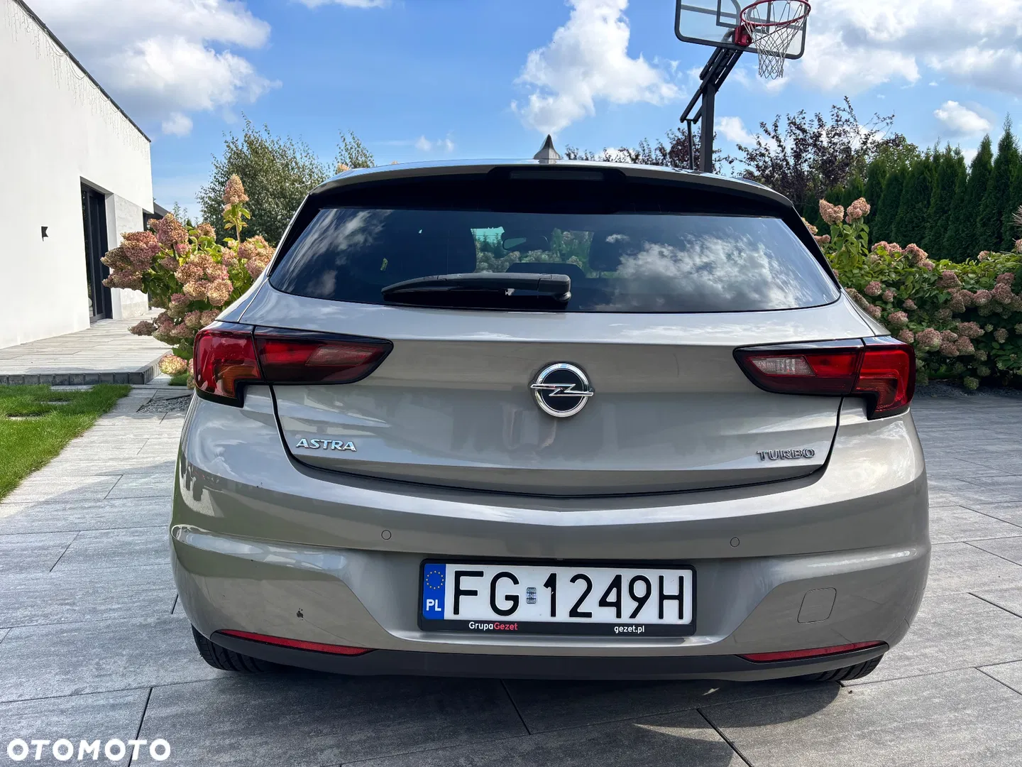 2017 Opel Astra 1.4 T Elite S&S, photograph 10