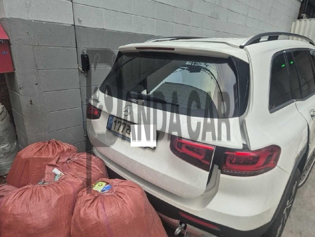 2022 Mercedes-Benz GLB200 d, photograph 5