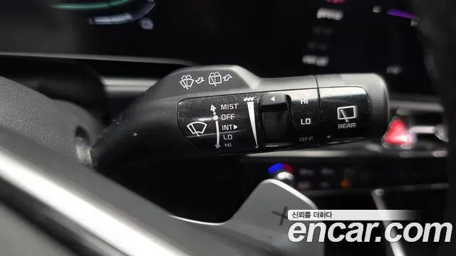 Kia Niro Trendy — photo 1 of 34