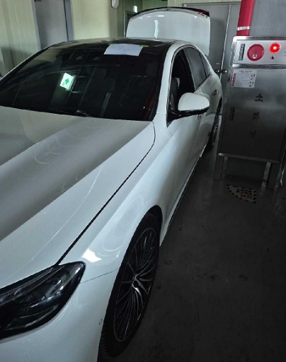 2024 Mercedes-Benz E 450 4MATIC, photograph 5