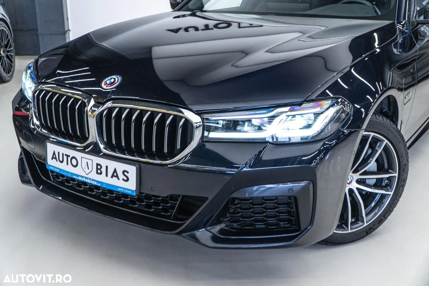 2022 BMW Seria 5 520e AT PHEV, photograph 10