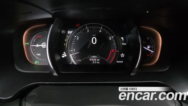 2017 Renault-KoreaSamsung SM6 2.0 GDe LE, photograph 5