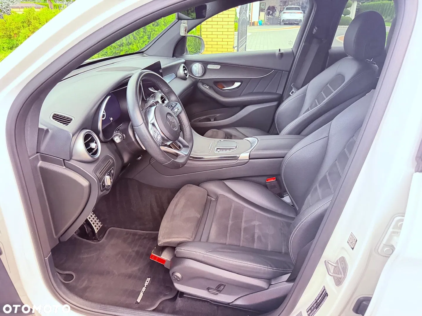 2020 Mercedes-Benz GLC, photograph 12
