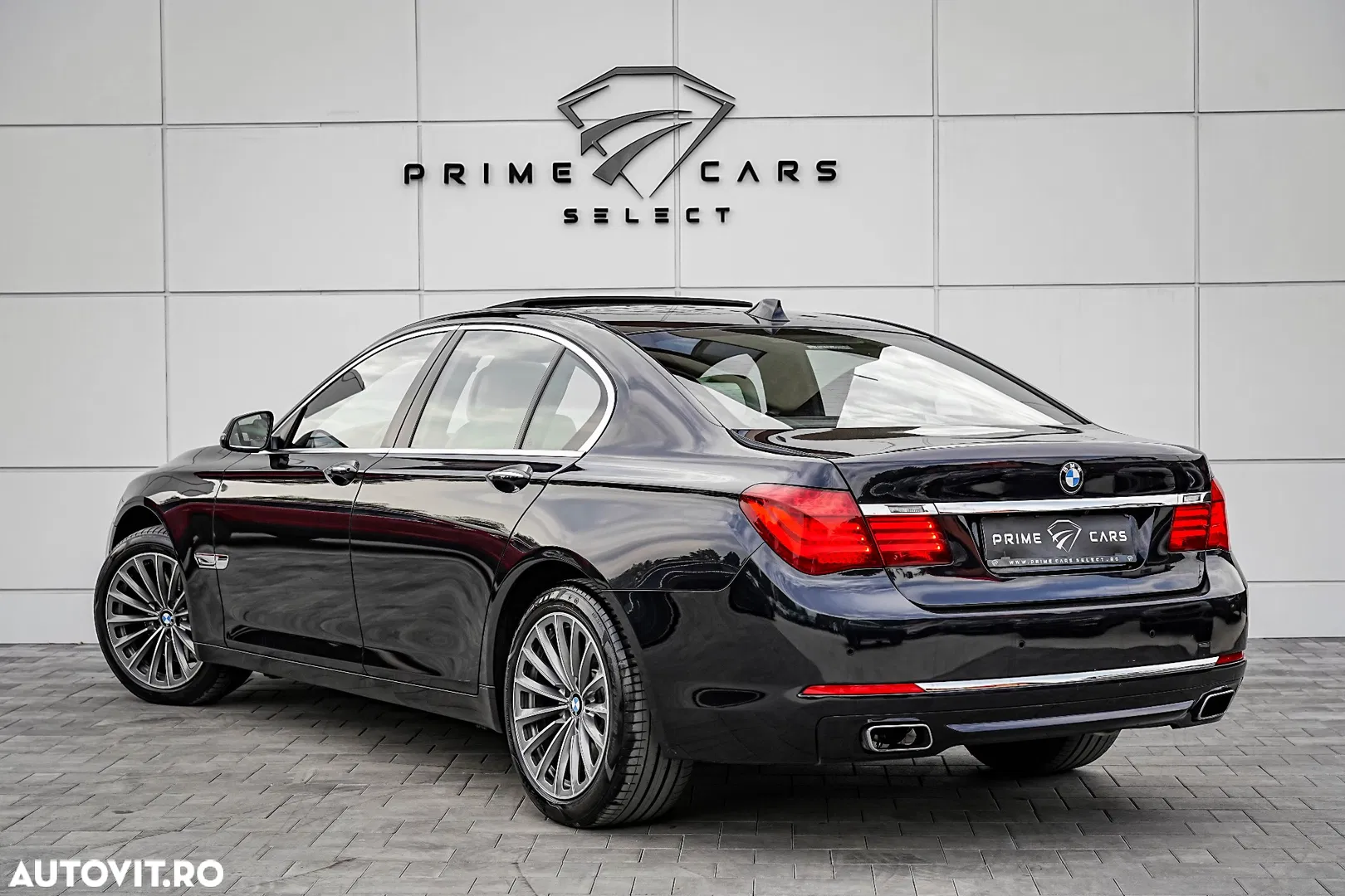 2014 BMW Seria 7 750i xDrive Edition Exclusive, photograph 11