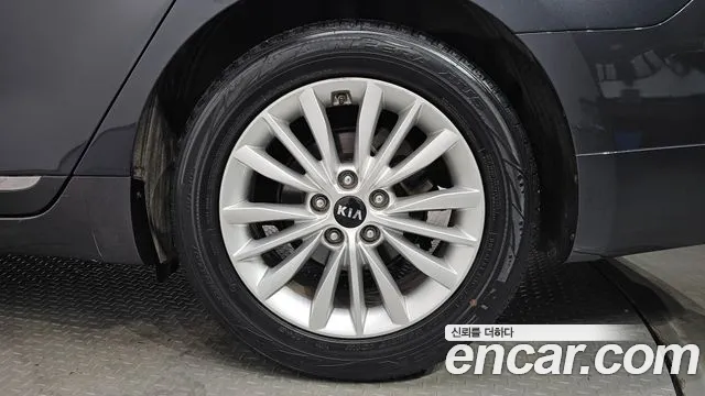 2019 Kia K7 2.5 GDI Prestige, photograph 2