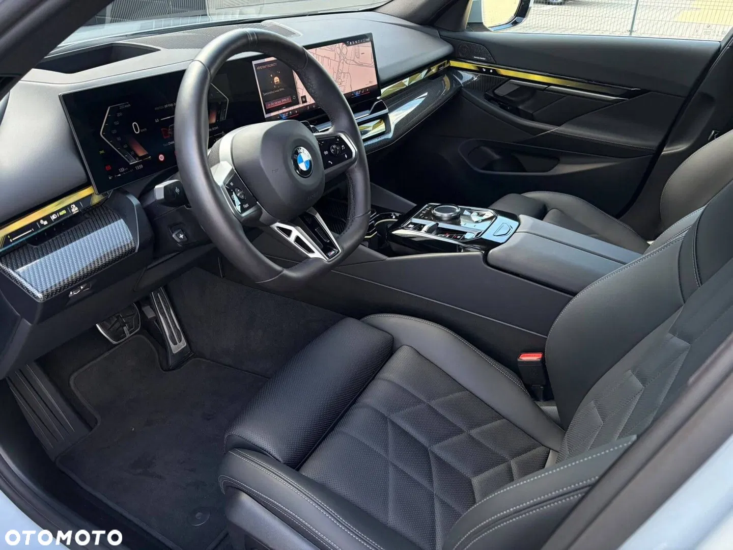 2025 BMW Seria 5 520d xDrive mHEV M Sport, photograph 11