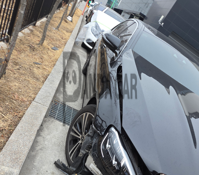 2021 Mercedes-Benz E250, photograph 4