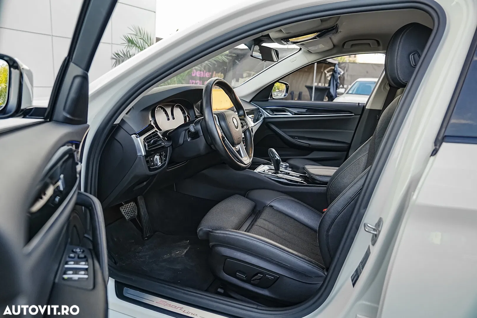 2017 BMW Seria 5 520d Aut. Sport Line, photograph 11