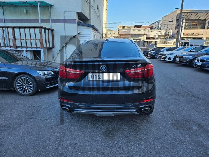 2017 BMW X6 xDrive30d, photograph 4
