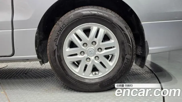 2016 Hyundai Starex 5-Seater VAN, photograph 7
