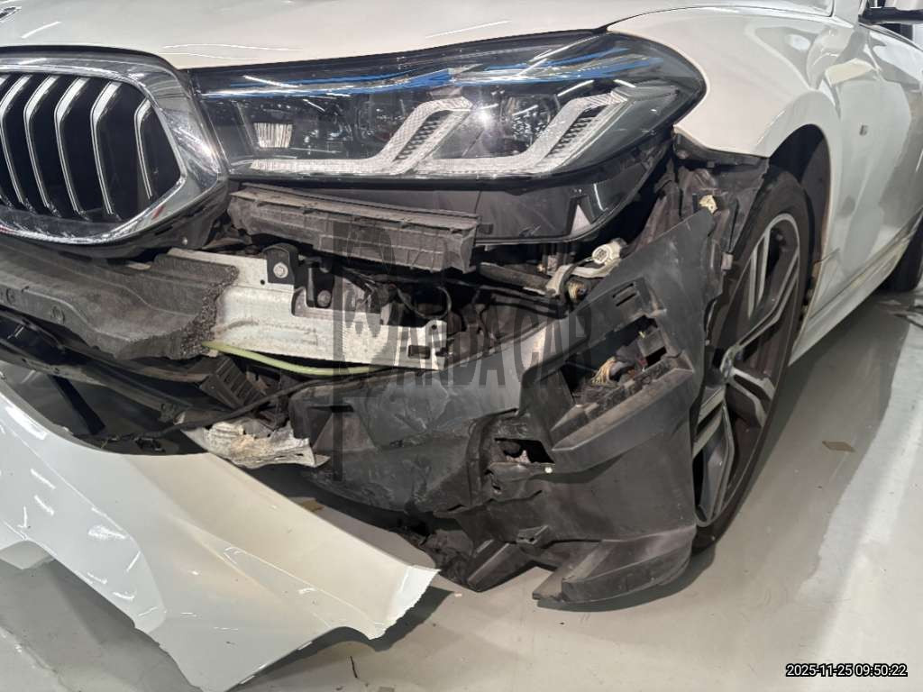 2022 BMW 630i xDrive, photograph 4