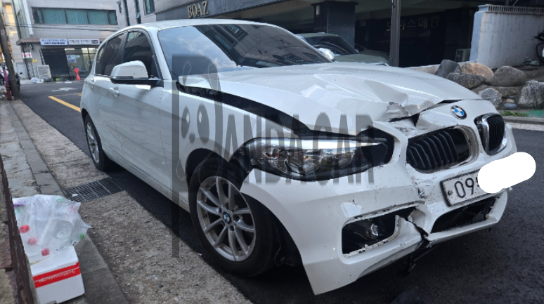 2017 BMW 118d, photograph 2