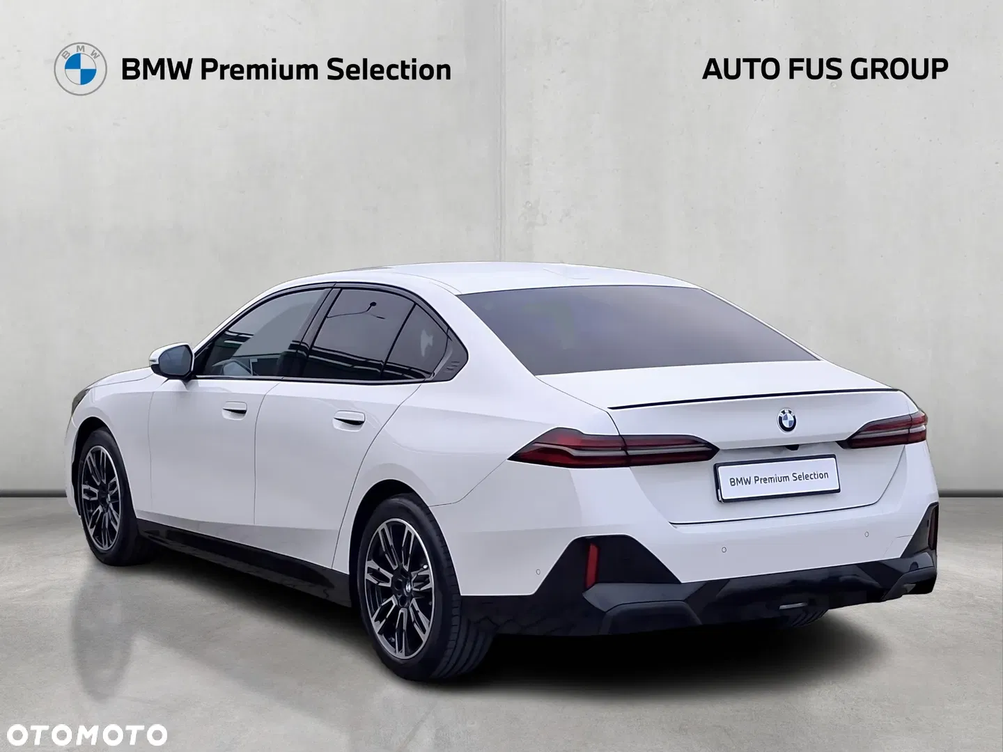 2025 BMW Seria 5, photograph 3