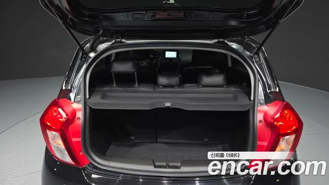 2019 ChevroletGMDaewoo Spark LT, photograph 11