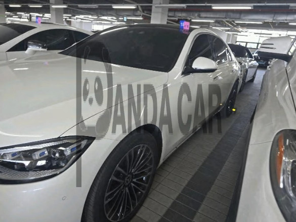 2022 Mercedes-Benz S350 d, photograph 4
