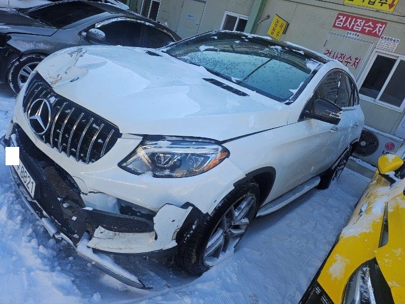 2017 Mercedes-Benz GLE350 d 4Matic Coupe, photograph 4